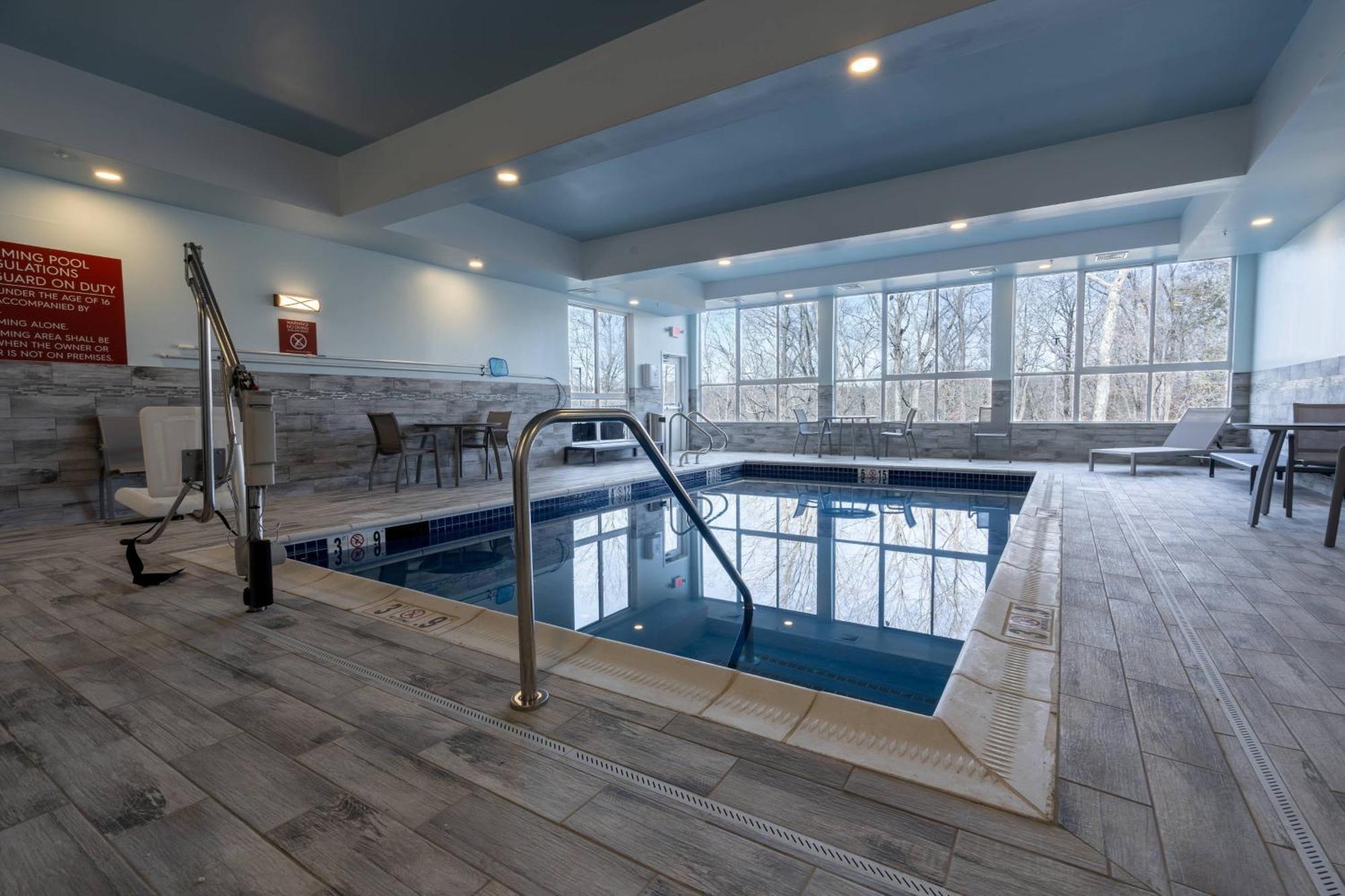 Towneplace Suites By Marriott Clinton Luaran gambar